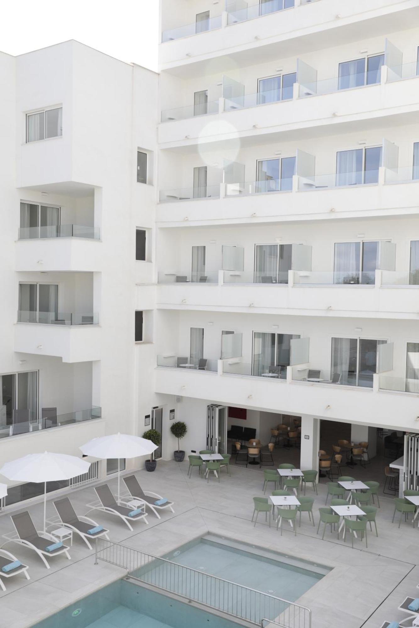 Aparthotel Marina Drach Porto Cristo Kültér fotó